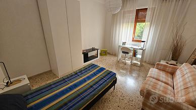 Stanza per studenti e/o lavoratori