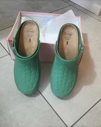 Calzatura sanitaria Dott. Scholl's