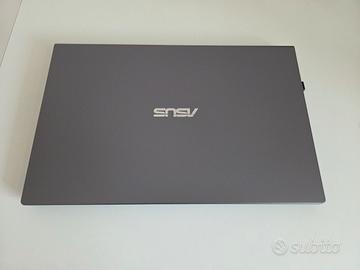 Pc portatile ASUS laptop