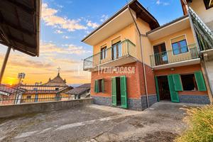 SOLUZIONE INDIPENDENTE CON CORTILE PRIVATO E TETTO