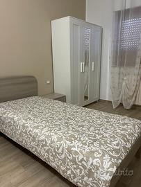 Camere singole arredate