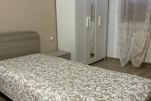 Camere singole arredate