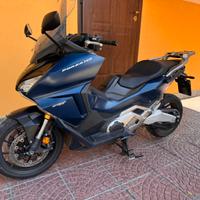 Scooter Honda Forza 750