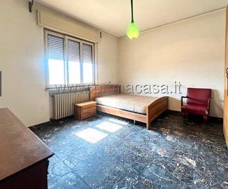 Casa indipendente su due piani con rustici