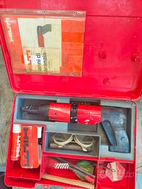 chiodatrice Hilti 