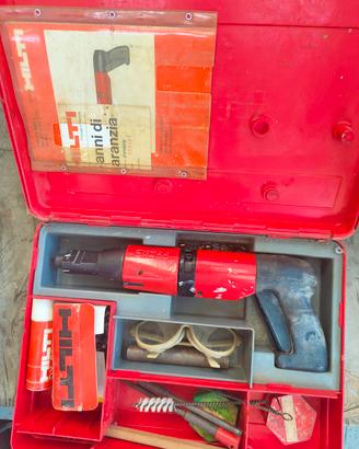 chiodatrice Hilti 