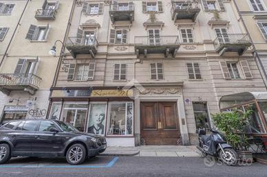 2 LOCALI A TORINO