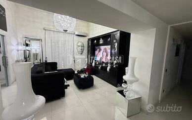 Immobile su due livelli finemente ristrutturato