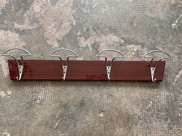 vecchio attaccapanni d'appendere