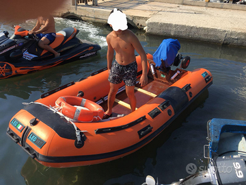 Gommone LED 400 e motore Suzuki DF20a