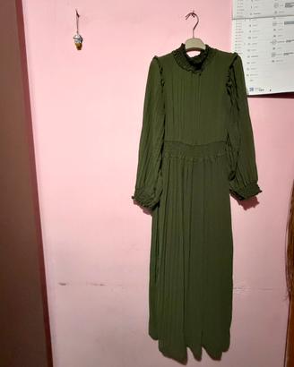 Abito lungo verde militare plissettato