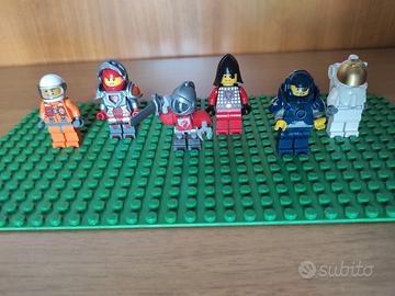Lego minifigure serie varie