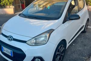 Hyundai i10 2^serie 1.0 mpi sound edition