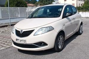 Lancia Ypsilon Ypsilon III 2015 1.2 Gold 69cv my16