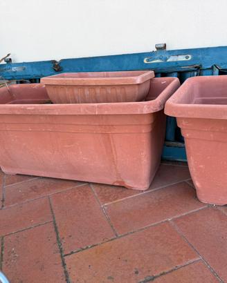 Vaso rettangolare plastica marrone
