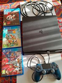 PlayStation 4 Slim + 1 Controller + 3 Giochi