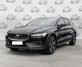 Volvo V60 Cross Country B4 (d) AWD automatico...