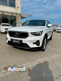 Volvo XC40 Mild Hybrid B3 163cv Crystal White 2025