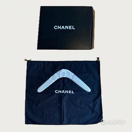 Chanel boomerang vintage .
