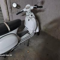 MOTO VESPA
