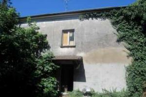 Compendio immobiliare a Quistello(MN)