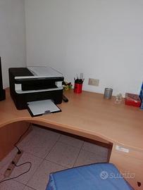 scrivania ad angolo 
