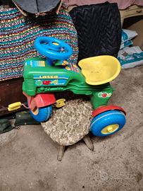 Trattore in plastica