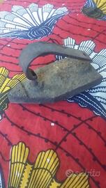 antico ferro da stiro