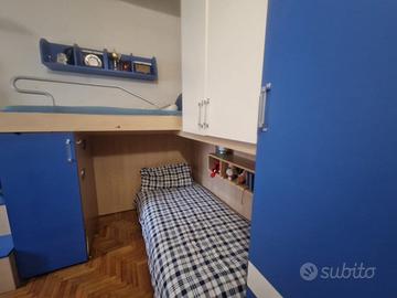 Camera da letto doppia con letto a castello