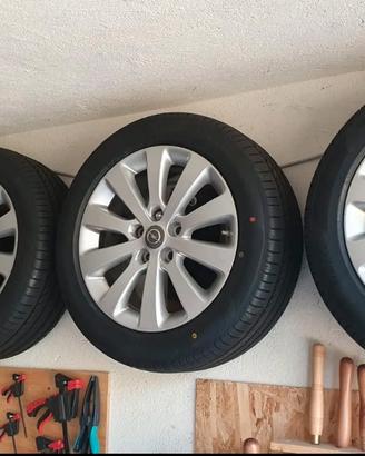 Gomme estive Pirelli PowerGy NUOVE