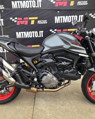 DUCATI Monster 937 Video 360