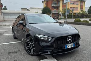 Mercedes A250e - Ibrida plug-in 218CV