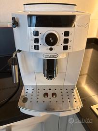 De Longhi Magnifica S