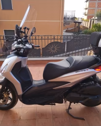 Piaggio Beverly 400 hpe 