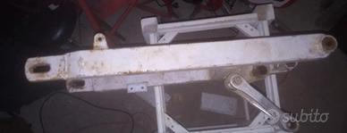 forcellone con leveraggi kram-it