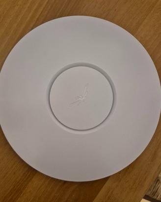 access point Ubiquiti UniFi UAP-LR Long Range