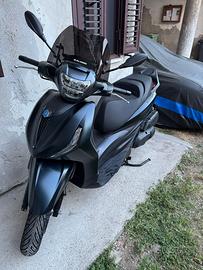 Beverly 400 hpe S nuovo nero