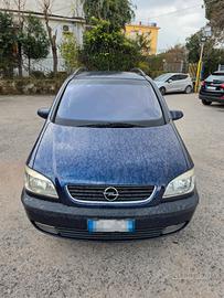 Opel Zafira 2.0 16V DTI 7 POSTI