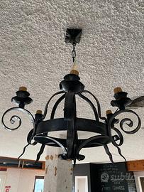 Lampadari antichi di vario genere