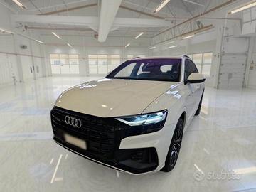 AUDI Q8 55 TFSI E 280kW QUATTRO TIPTRONIC SPORT