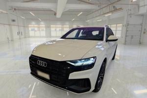 AUDI Q8 55 TFSI E 280kW QUATTRO TIPTRONIC SPORT