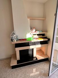 Caminetto in marmo