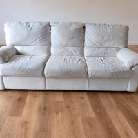 Divano in pelle bianca