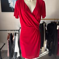 abito corto rosso incrociato- eleganza