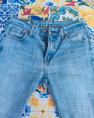 Bermuda Levis shorts