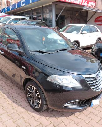 Lancia Ypsilon 1.3 MJT Platinum 120.000 KM