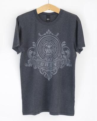 T-shirt Obey The Giant taglia S