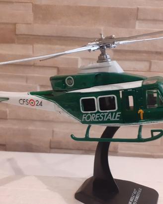 Elicottero Bell 412 in metallo scala  1/48 28 cm.