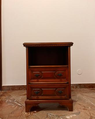 Comodino classico in legno massello noce