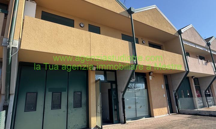 Capannone a Venezia - Zelarino